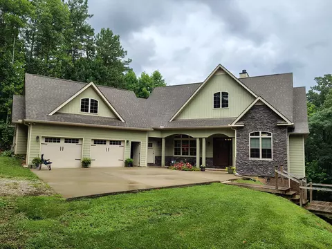 460 Cross Creek Dr, South Pittsburg, TN 37380