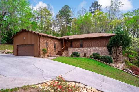 5248 Donlyn Ln, Hixson, TN 37343