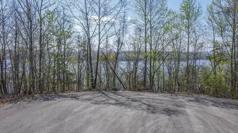 106 Eerie Pt, Rockwood, TN 37854