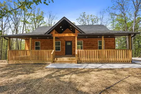 2387 Porch Rock Rd, Pikeville, TN 37367