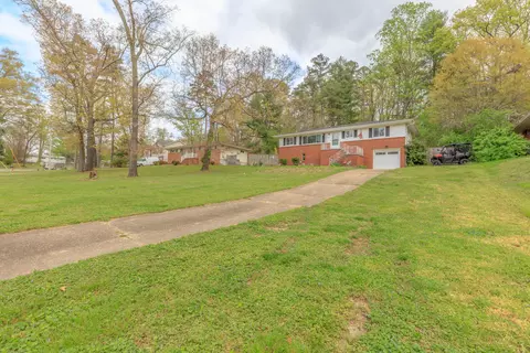 932 Marion St, Rossville, GA 30741