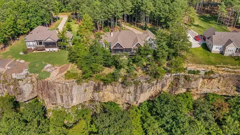 209 Moonshine Dr, Jasper, TN 37347 photo 2
