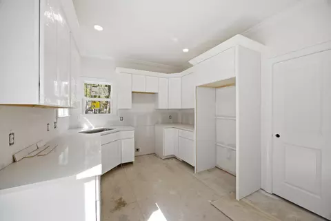 Kitchen - 8769 Hidden Branches Rd, Harrison, TN 37341 photo 1 of 1