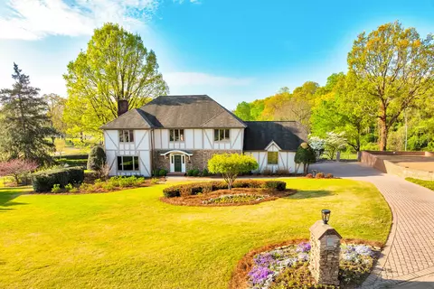 1502 Riverview Oaks Rd, Chattanooga, TN 37405