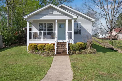 257 Durham St, Soddy Daisy, TN 37379
