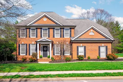 1946 Turnberry Cir, Hixson, TN 37343