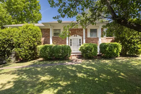609 Spring Valley Ln, Chattanooga, TN 37415