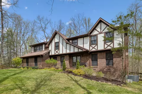 401 Lake Ave, Signal Mountain, TN 37377