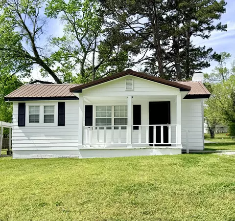 97 Barker St, Rossville, GA 30741