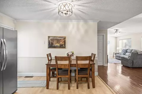 Dining - 7610 Sims Rd, Harrison, TN 37341 photo 1 of 1