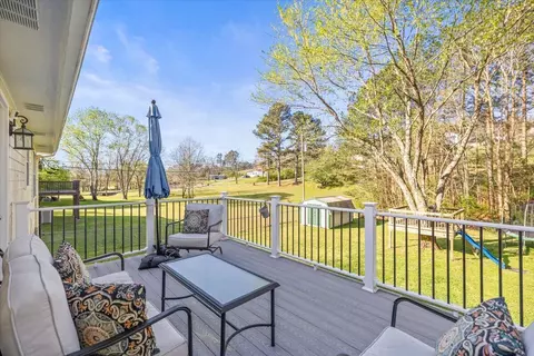 Exterior - 7610 Sims Rd, Harrison, TN 37341 photo 2 of 9