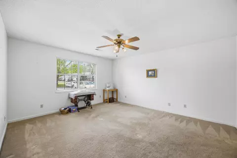 Living - 6595 Hickory Meadow Dr, Chattanooga, TN 37421 photo 2 of 2