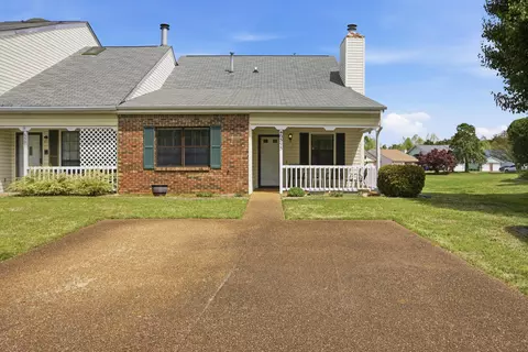 6595 Hickory Meadow Dr, Chattanooga, TN 37421
