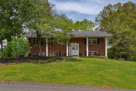 9211 Ramblewood Dr, Harrison, TN 37341