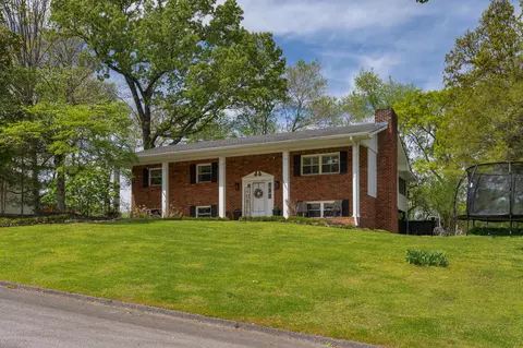 9211 Ramblewood Dr, Harrison, TN 37341