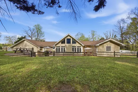 11102 London Ln, Apison, TN 37302