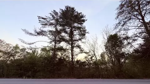 8709 Snow Hill Rd, Ooltewah, TN 37363