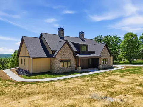 209 Tunnie Pt, Dunlap, TN 37327