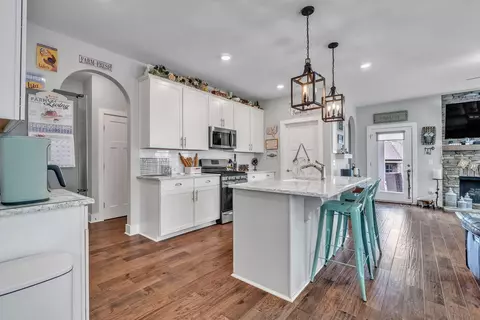 Kitchen - 1529 Buttonwood Loop, Chattanooga, TN 37421 photo 3 of 6