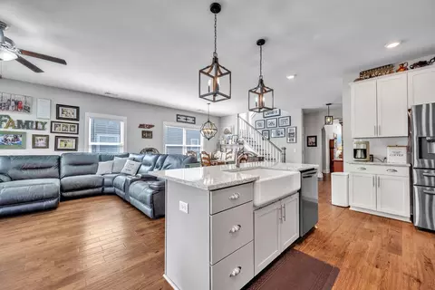 Kitchen - 1529 Buttonwood Loop, Chattanooga, TN 37421 photo 1 of 6