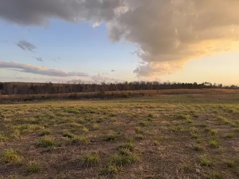 1653 Hidden Hill Dr, Graysville, TN 37338