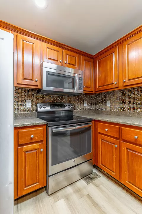 Kitchen - 8245 Witherow Way, Ooltewah, TN 37363 photo 3 of 3