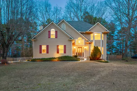 5311 Kellys Pt, Ooltewah, TN 37363