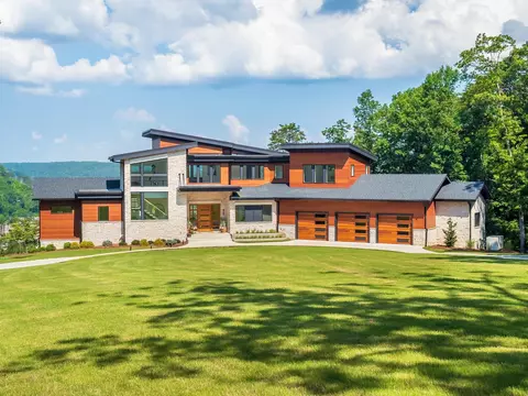1034 Montlake Rd, Soddy Daisy, TN 37379