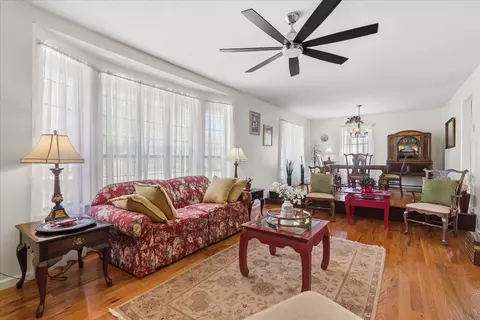 Living - 487 Hackworth Rd, Whitwell, TN 37397 photo 1 of 2