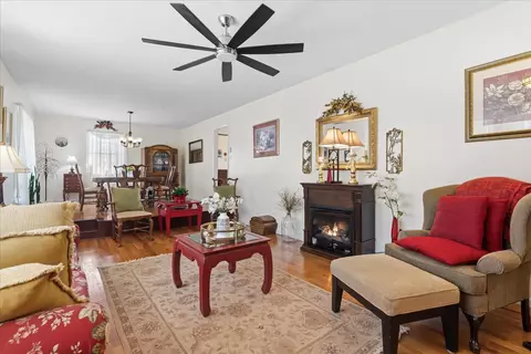 Living - 487 Hackworth Rd, Whitwell, TN 37397 photo 2 of 2