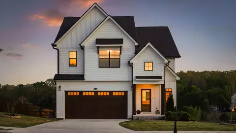 7424 Crowes Nest Dr, Harrison, TN 37341