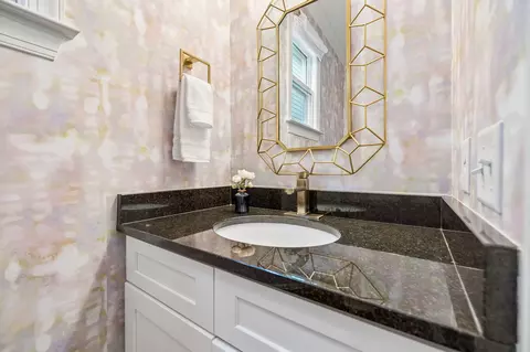 Bath - 619 E 16th St, Chattanooga, TN 37408 photo 5 of 8