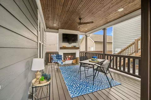 Exterior - 619 E 16th St, Chattanooga, TN 37408 photo 1 of 7
