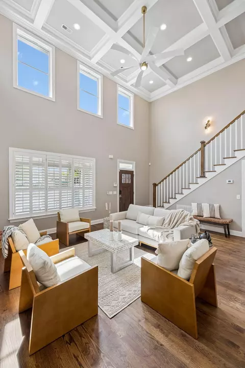 Living - 619 E 16th St, Chattanooga, TN 37408 photo 1 of 1