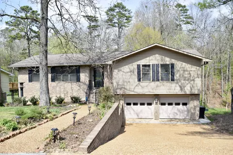 9409 Winter Side Ln, Chattanooga, TN 37421