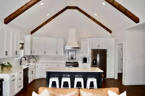 6409 Shirley Pond Rd, Harrison, TN 37341