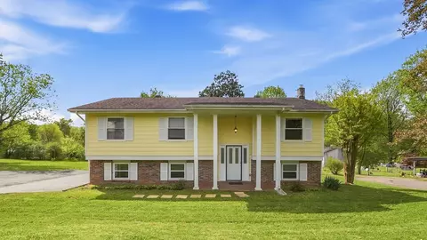 1102 Nickajack Cir, Jasper, TN 37347