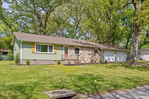 1333 Koblan Dr, Hixson, TN 37343