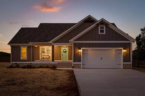 91 Golden St, Dunlap, TN 37327