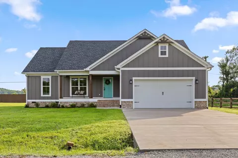 91 Golden St, Dunlap, TN 37327