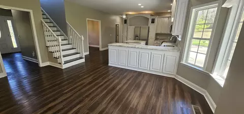 Entry Way - 5115 Highway 150, Sequatchie, TN 37374 photo 1 of 4
