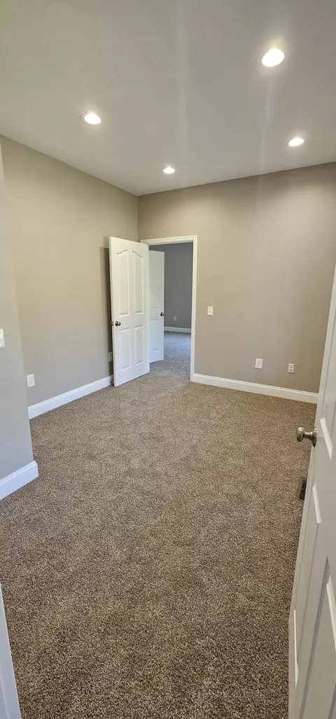 Bedroom - 5115 Highway 150, Sequatchie, TN 37374 photo 4 of 6