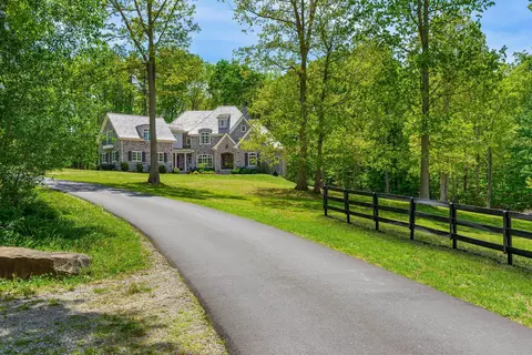 756 Long Branch Rd, Lookout Mountain, GA 30750