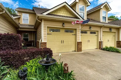 5414 Mandarin Cir, Hixson, TN 37343