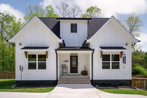 4632 Pattentown Rd, Ooltewah, TN 37363