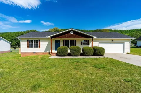 34 Boxer Ln, Rock Spring, GA 30739