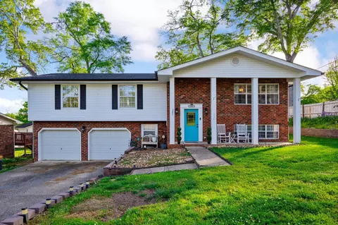 924 Spurling Dr, Hixson, TN 37343