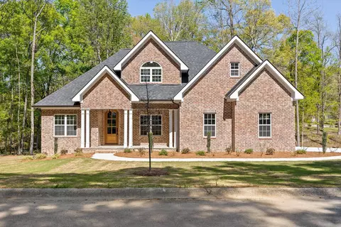 800 Moravian Bnd, Chatsworth, GA 30705