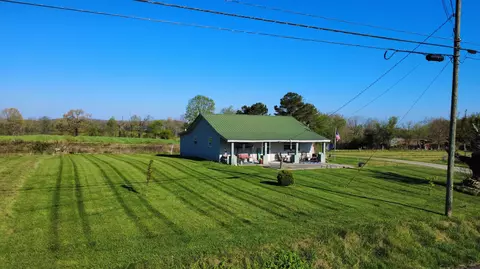 1107 Summer City Rd, Pikeville, TN 37367