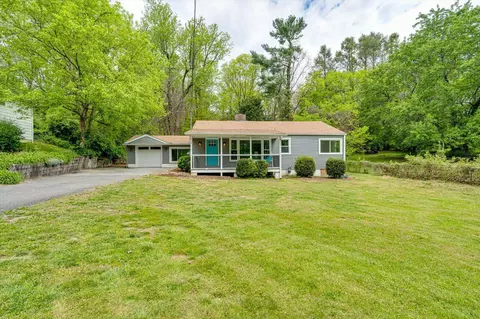 116 Mcfarland Rd, Lookout Mountain, GA 30750